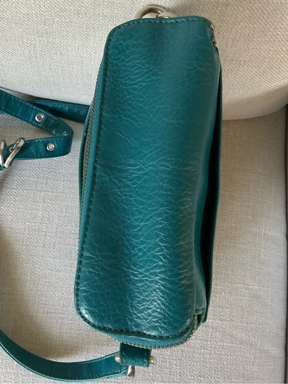 Matt & Nat Teal Vegan Leather Zip-Lid Bucket Crossbody Bag
